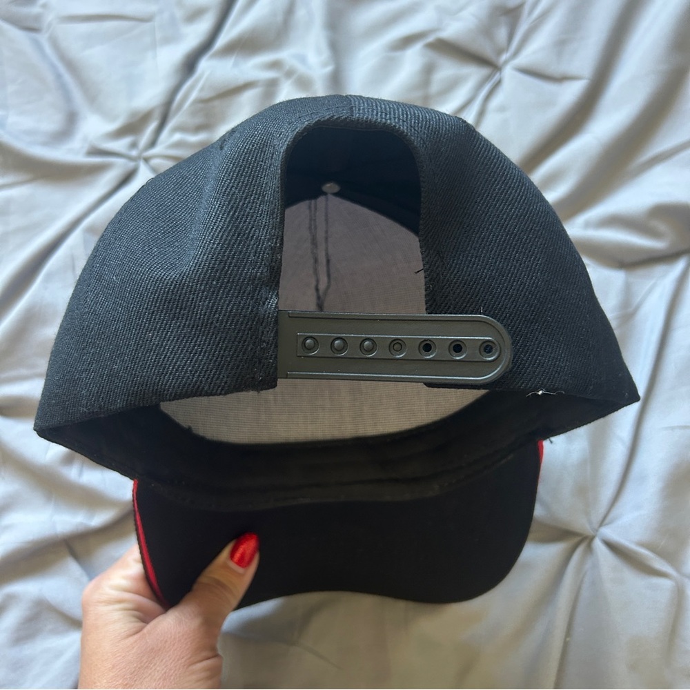 Stitch Black Cap - Picture 3 of 8